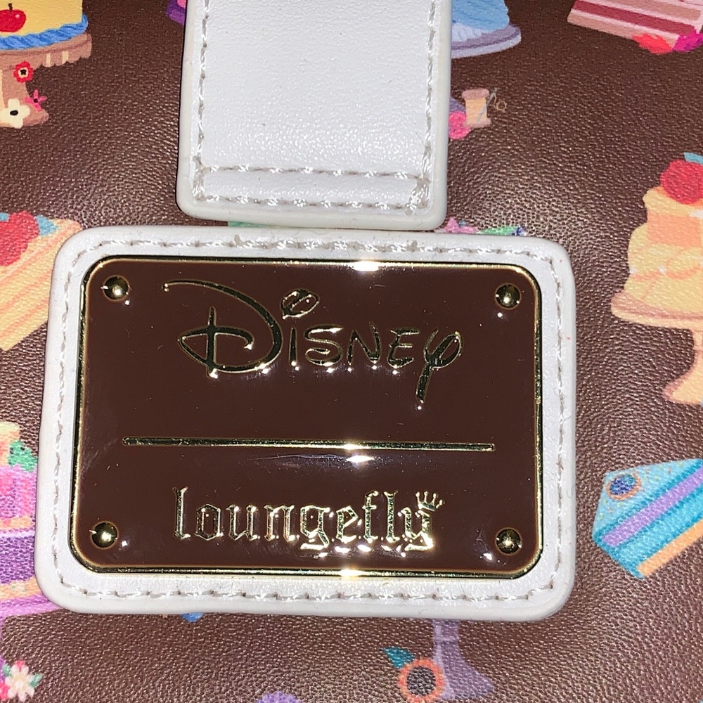 Loungefly Disney Princess - Cakes "Icing on the Cake" Wallet 🍰 - Picture 3 of 9
